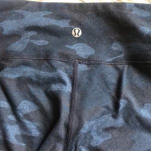 Blue & Black Camo print Wunder Unders, size 2